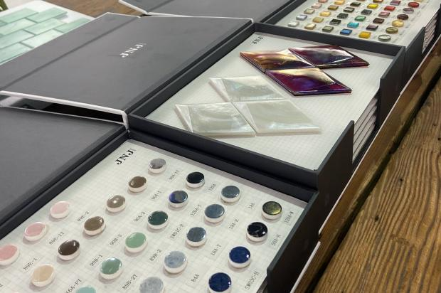 JNJ Mosaic Supplier: Partnering for OEM Mosaic Manufacturing and Bulk Glass Mosaic Solutions 3 gdgfgPicture