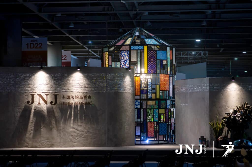Look! Subtle interweaving, blending and boundless -- Visit JNJ mosaic to appreciate the “tower” 1 202012161134162539 7247