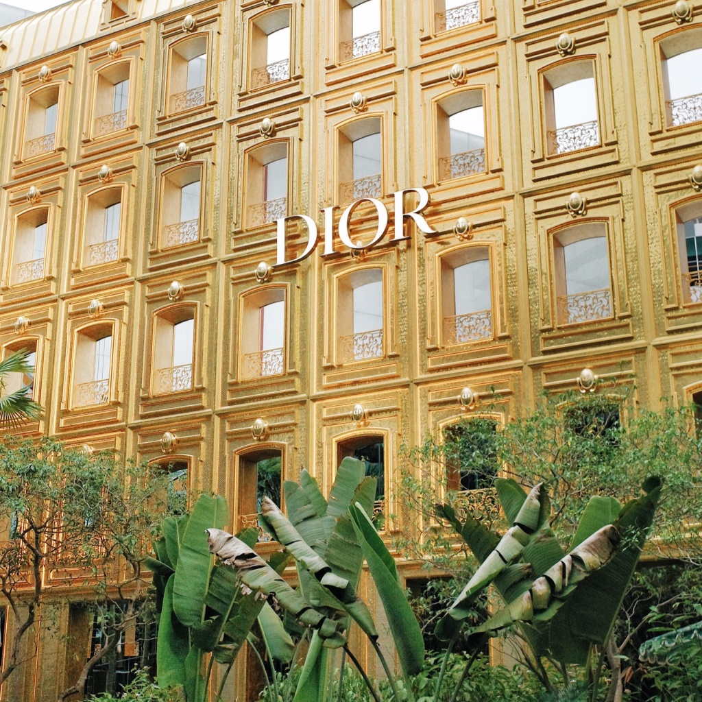 Aerial view of the Dior Golden House2
