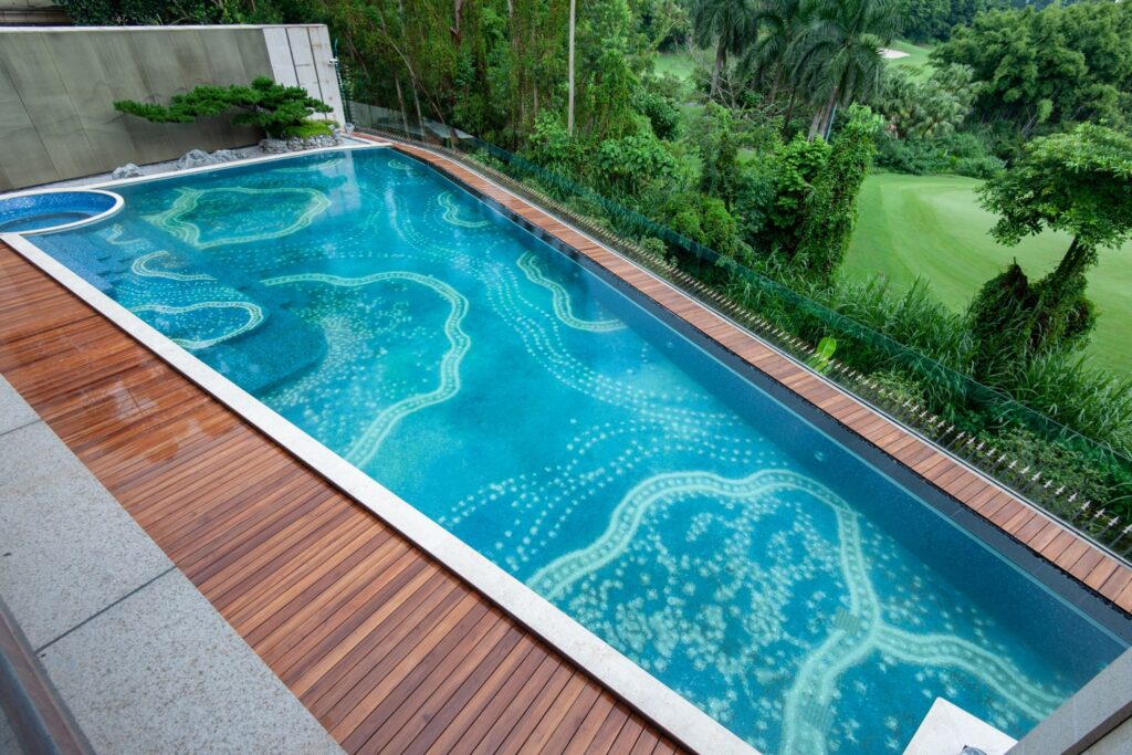 How to Choose Pool Mosaic Tiles: A Project-Based Guide 6 4.1 户外泳池 大景 5
