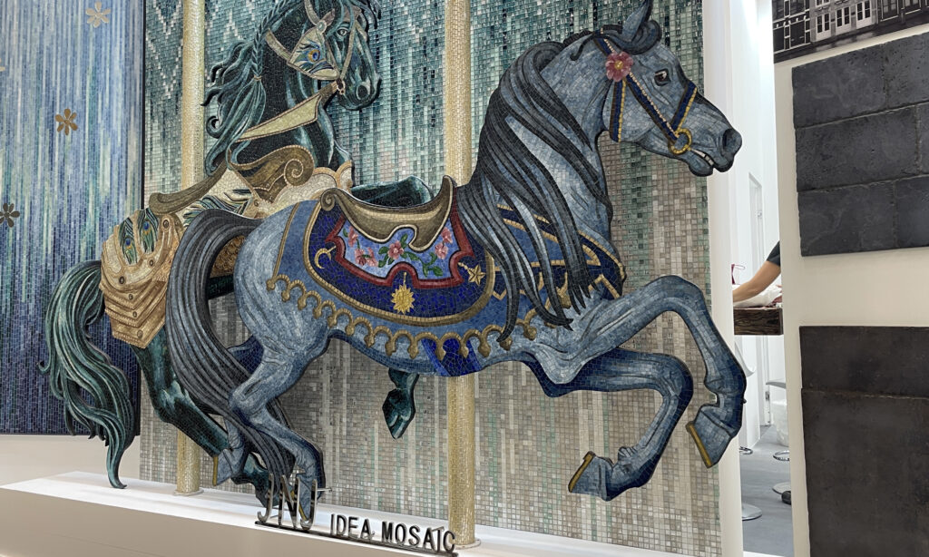 From Chinese Creation to Global Expression: JNJMosaic at CERSAIE 2026 3 jnjmosaic carousel horse art mosaic cersaie 2025