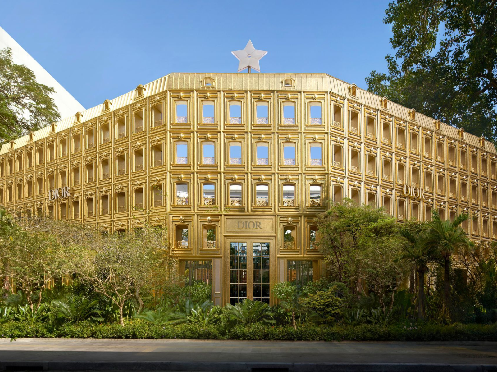Panoramic view of Dior's Golden House