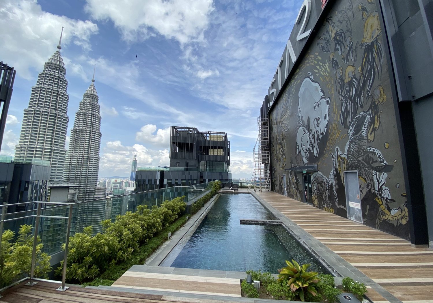 RT1 Tower Sky Garden Outdoor Mural Real Scene